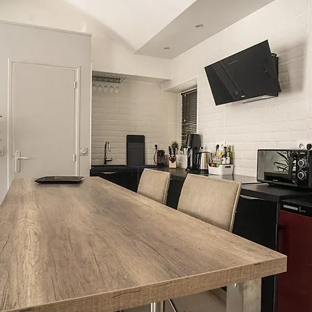 Comfortable And Bright 50 M In 10th Apartamento *